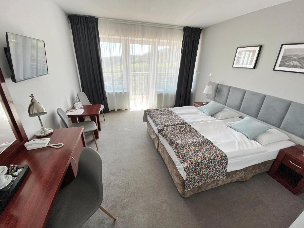 Hotel Srebrna Góra Buitenkant foto