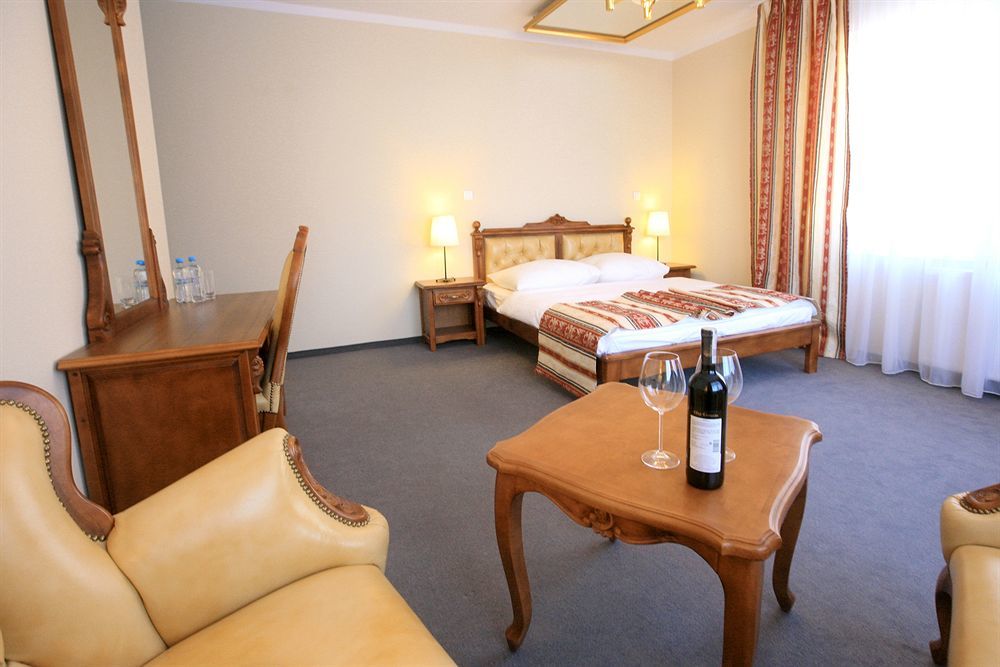 Hotel Srebrna Góra Buitenkant foto