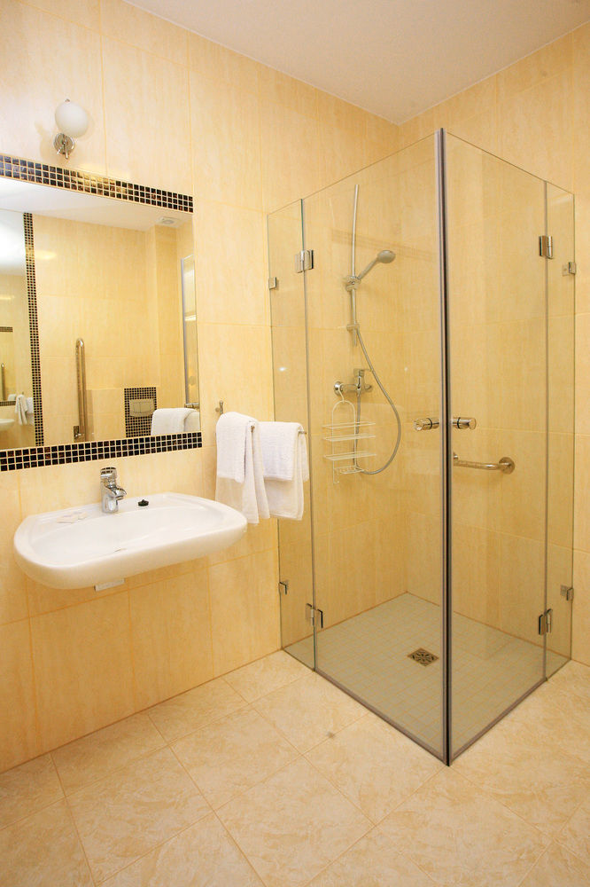 Hotel Srebrna Góra Buitenkant foto