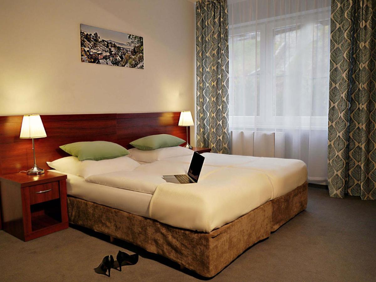 Hotel Srebrna Góra Buitenkant foto